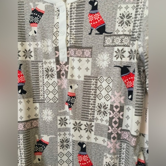 Secret Treasures Gray and Red Dog print Pajama Top - Picture 1 of 6